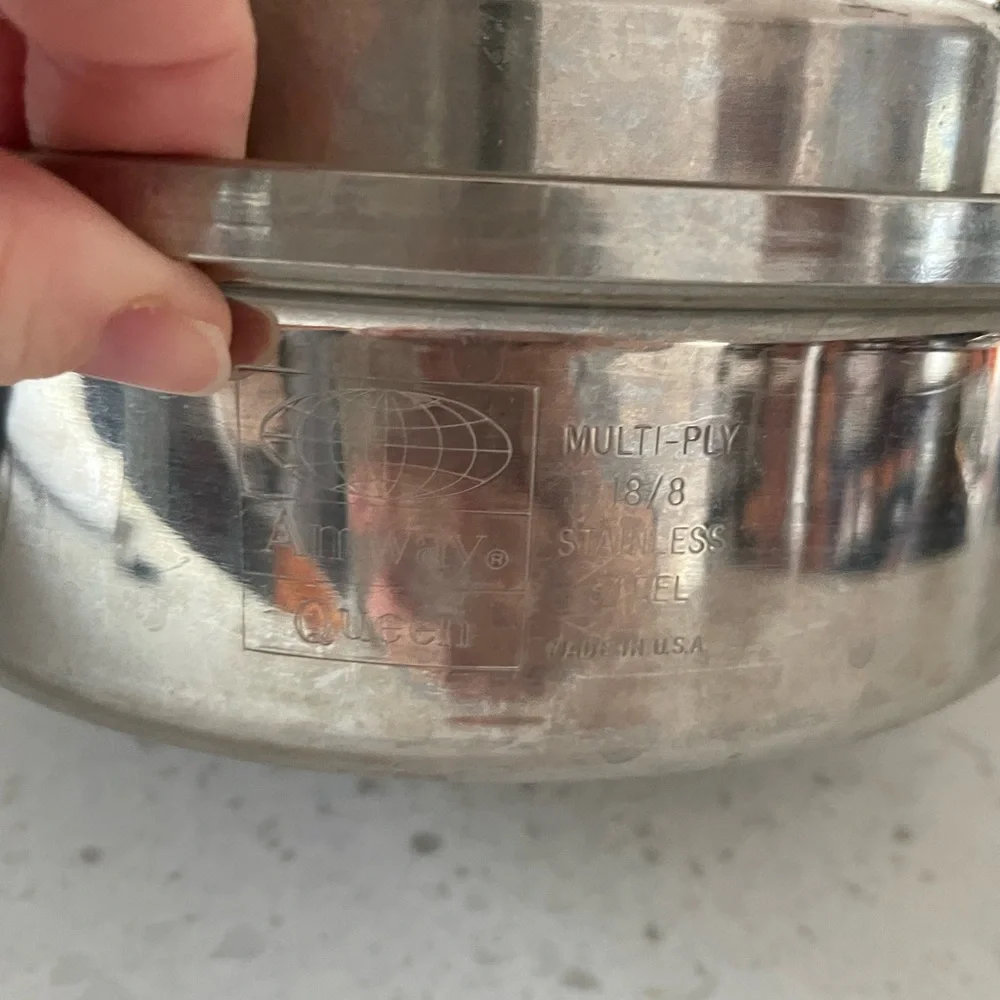 Vintage Amway Queen 18/8 Stainless Multi Ply 1.5 Quart Saucepan Pot with Lid MCM